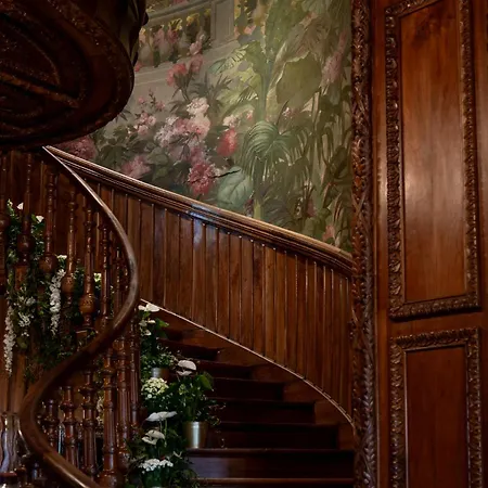 Chateau Clement - Teritoria 招待所 4*